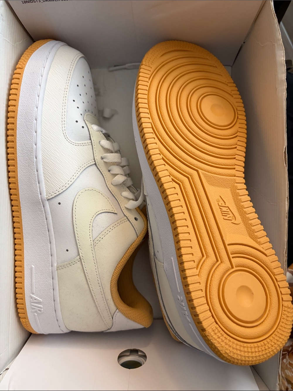 Nike Low-Top Sneakers White/Cream with Mustard Sole
